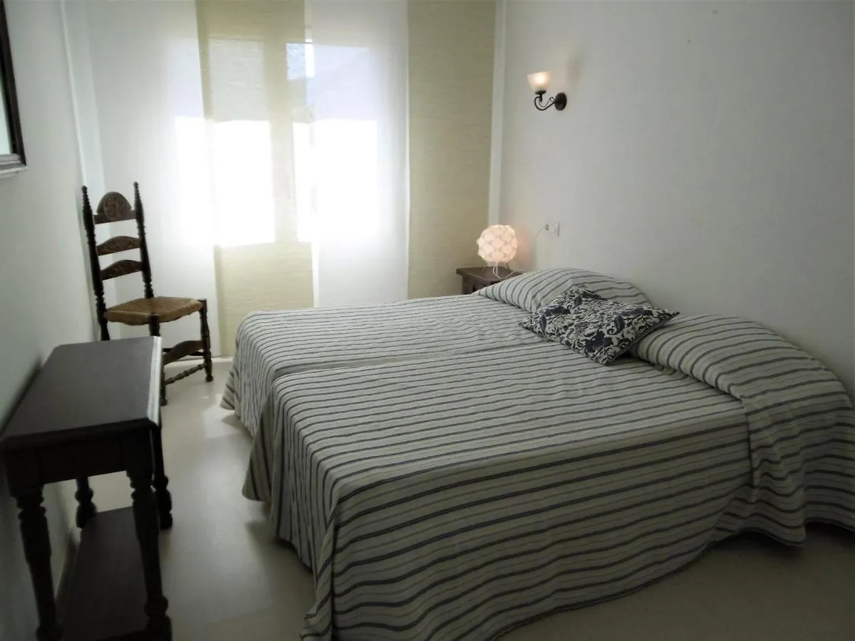 Apartment Puig D'Esquer - Apartamento En Planta Baja Y Tres Dormitorios En Llanca - Es-228-49 Spain