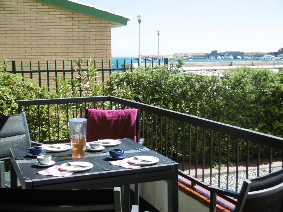 Puig D'Esquer - Apartamento En Planta Baja Y Tres Dormitorios En Llanca - Es-228-49